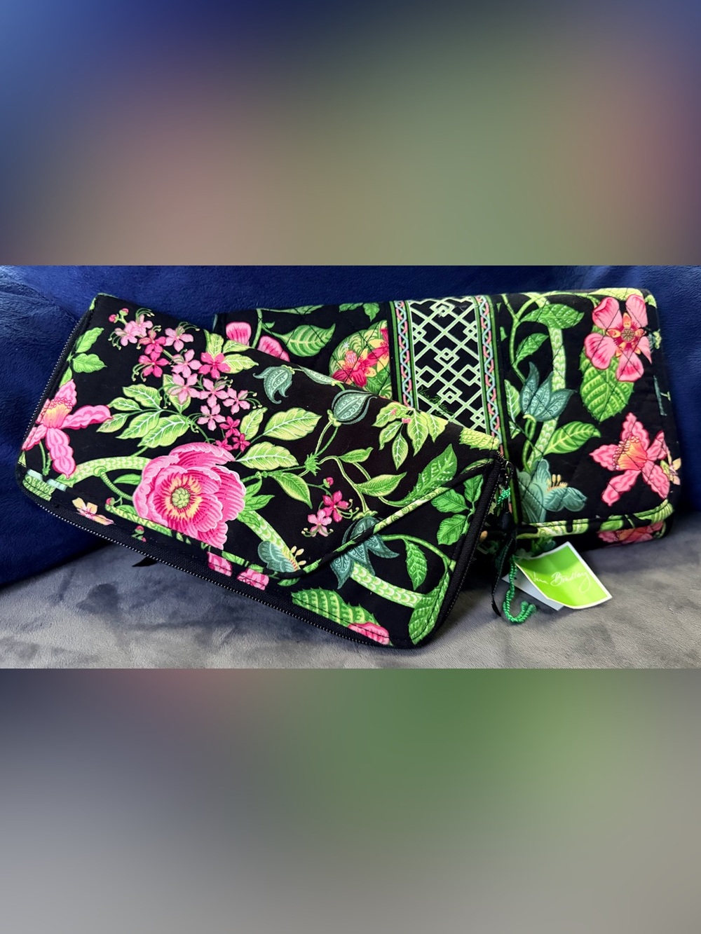 NWT Vera Bradley RETIRED Botanica Design Travel Wallet & CD/DVD Case